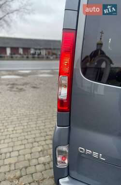 Минивэн Opel Vivaro 2013 в 