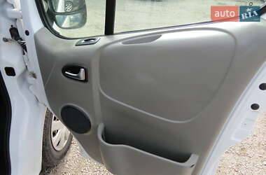 Минивэн Opel Vivaro 2012 в 