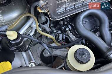 Минивэн Opel Vivaro 2013 в 