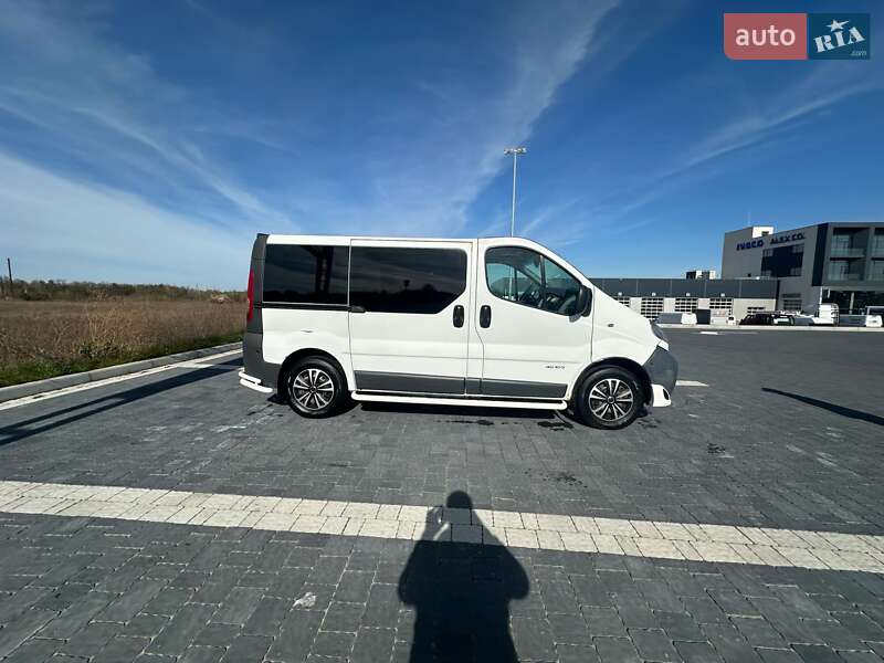 Минивэн Opel Vivaro 2005 в Турке