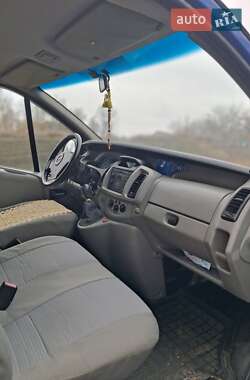Минивэн Opel Vivaro 2006 в 