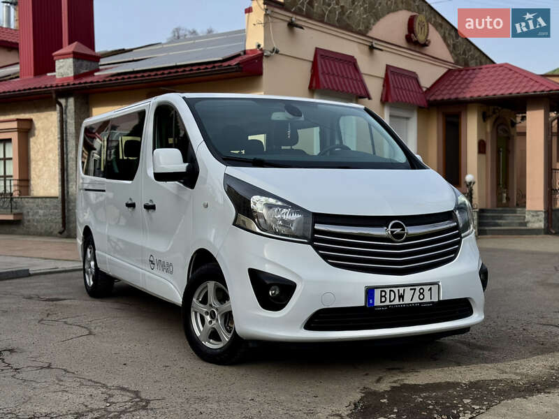 Opel Vivaro 2015