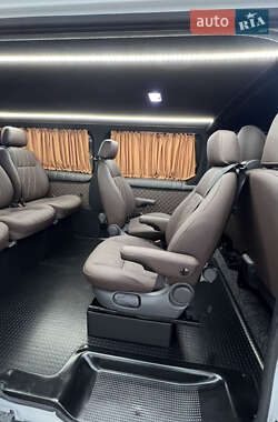 Минивэн Opel Vivaro 2019 в 