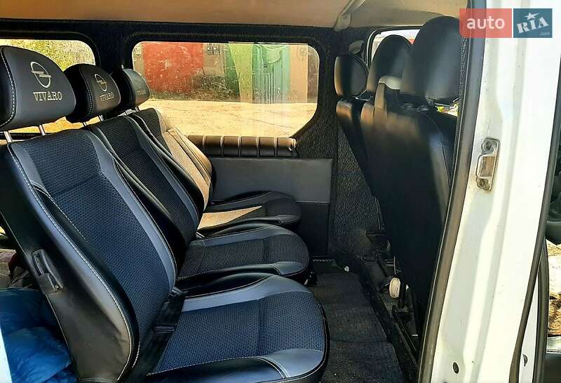 Минивэн Opel Vivaro 2005 в 
