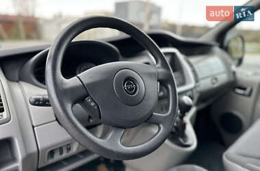 Минивэн Opel Vivaro 2013 в 