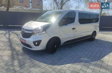 Минивэн Opel Vivaro 2015 в 