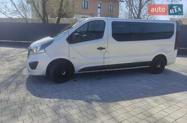 Минивэн Opel Vivaro 2015 в 
