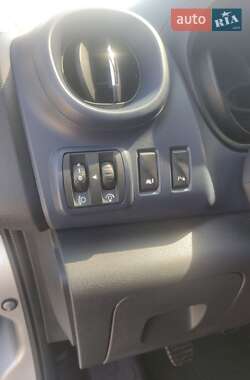 Минивэн Opel Vivaro 2015 в 