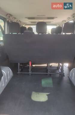 Минивэн Opel Vivaro 2015 в 