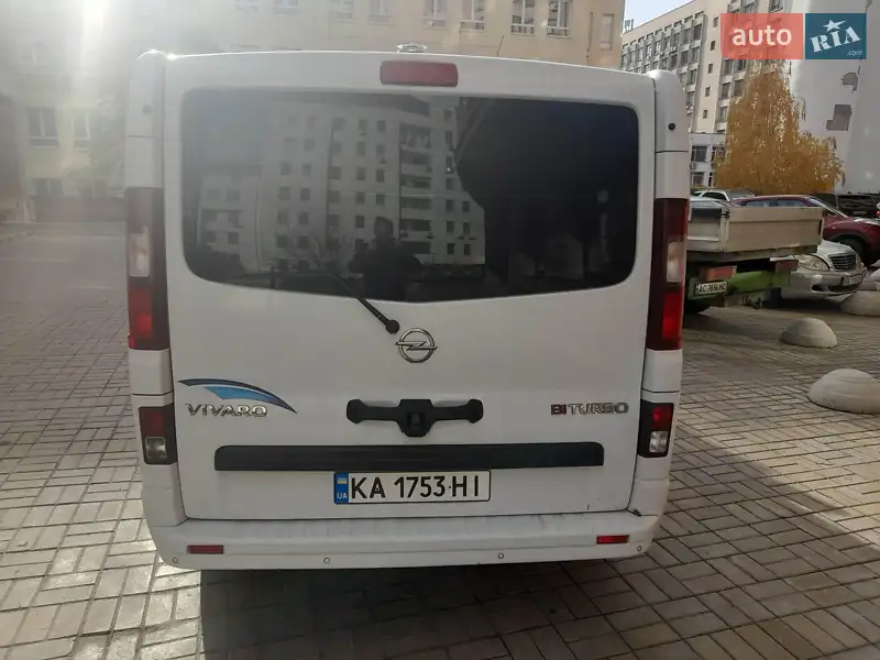 Мінівен Opel Vivaro 2016 в 