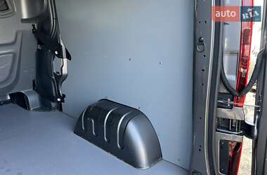Минивэн Opel Vivaro 2018 в 