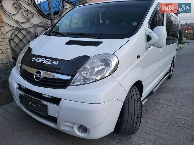 Минивэн Opel Vivaro 2007 в Хмельницком