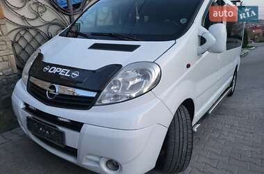 Минивэн Opel Vivaro 2007 в 