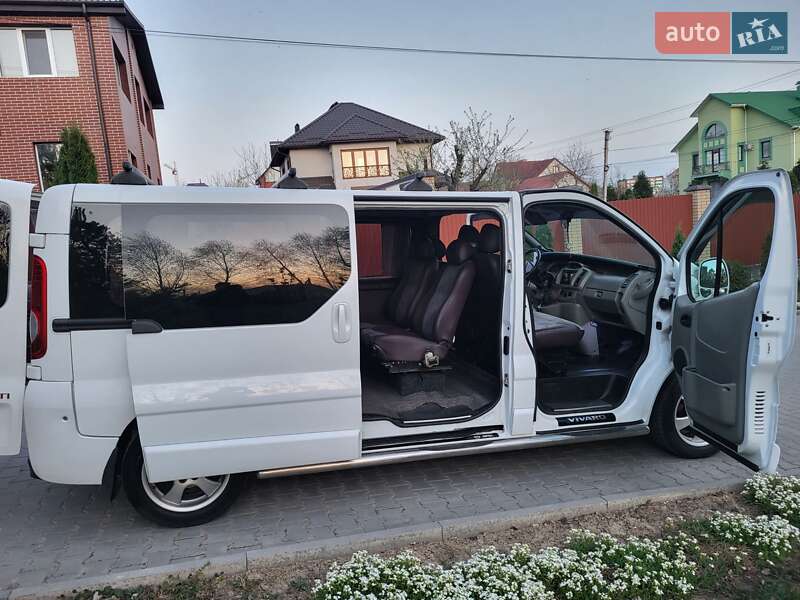 Минивэн Opel Vivaro 2007 в Хмельницком