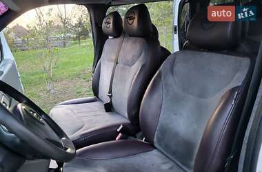 Минивэн Opel Vivaro 2007 в 