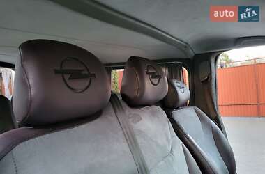 Минивэн Opel Vivaro 2007 в 