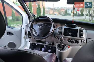 Минивэн Opel Vivaro 2007 в 