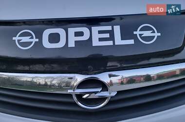 Минивэн Opel Vivaro 2007 в 