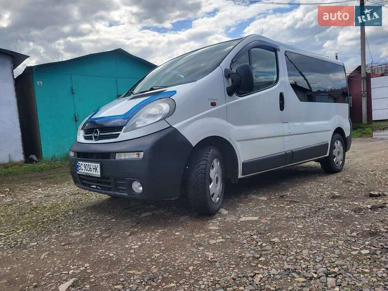 Минивэн Opel Vivaro 2005 в 