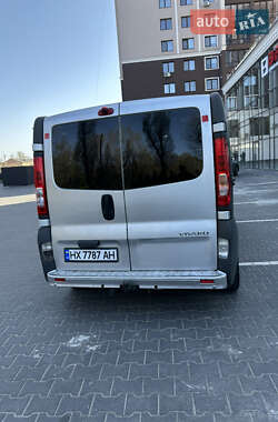 Минивэн Opel Vivaro 2007 в 