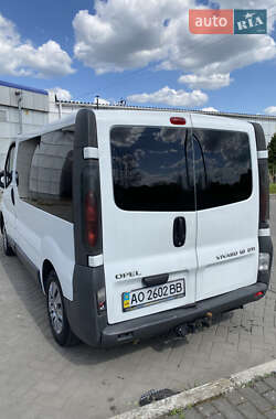 Мінівен Opel Vivaro 2004 в 