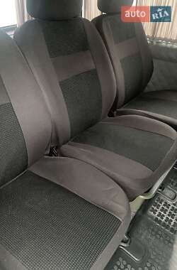 Мінівен Opel Vivaro 2014 в 