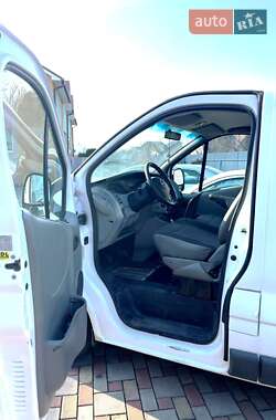 Грузовой фургон Opel Vivaro 2007 в 