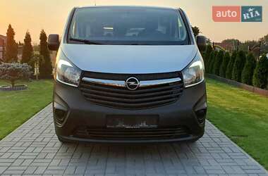 Вантажний фургон Opel Vivaro 2016 в 