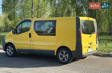 Минивэн Opel Vivaro 2004 в 