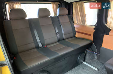 Минивэн Opel Vivaro 2004 в 