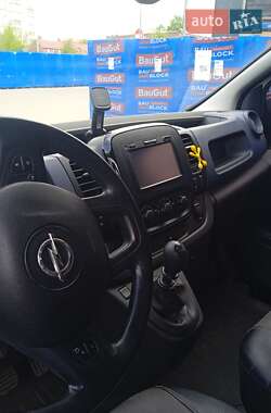 Грузовой фургон Opel Vivaro 2017 в 
