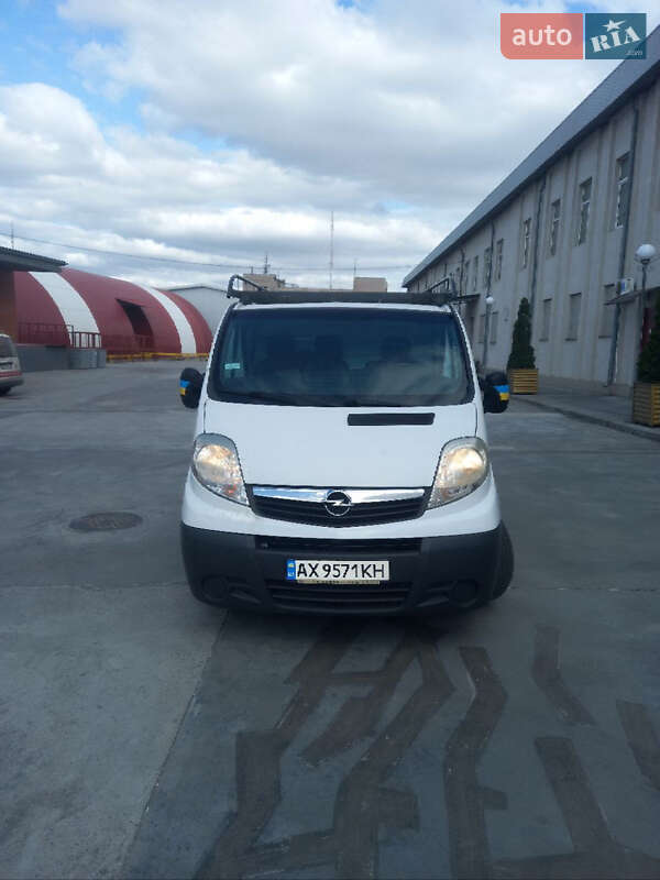 Вантажний фургон Opel Vivaro 2007 в Дніпрі