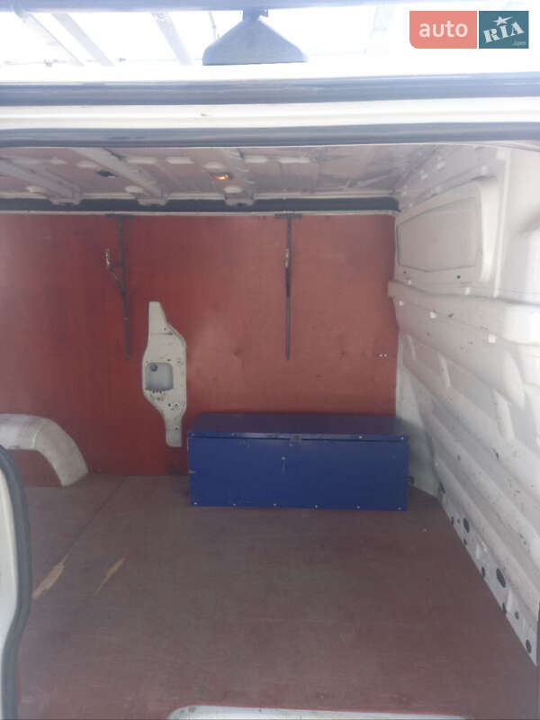Вантажний фургон Opel Vivaro 2007 в Дніпрі
