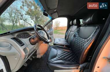 Минивэн Opel Vivaro 2003 в 