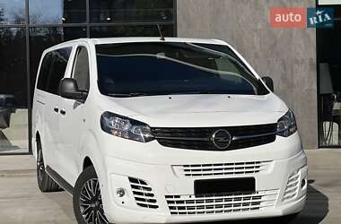 Мінівен Opel Vivaro 2019 в Ужгороді