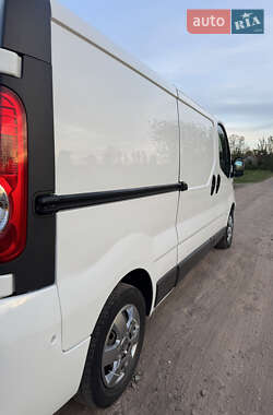 Грузовой фургон Opel Vivaro 2014 в 