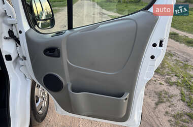 Грузовой фургон Opel Vivaro 2014 в 