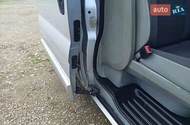 Минивэн Opel Vivaro 2009 в 