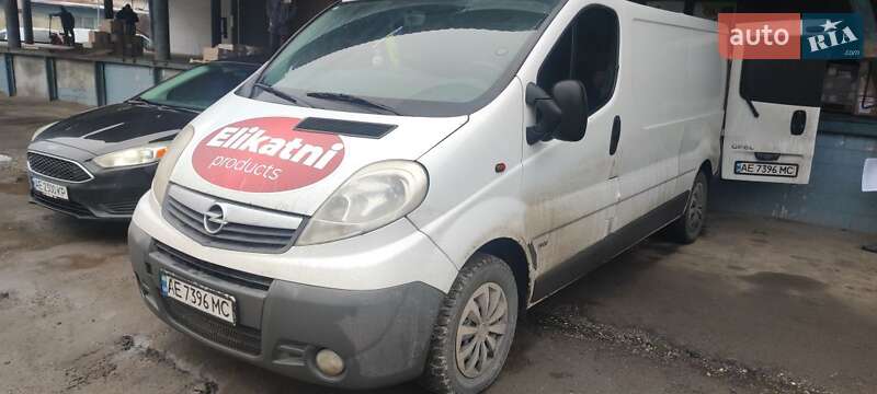 Opel Vivaro 2011