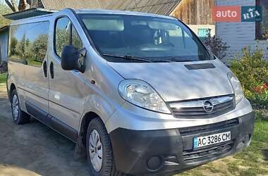 Минивэн Opel Vivaro 2013 в Клесовом