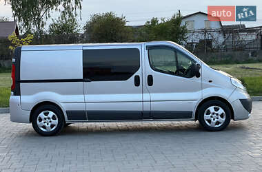 Мінівен Opel Vivaro 2012 в 