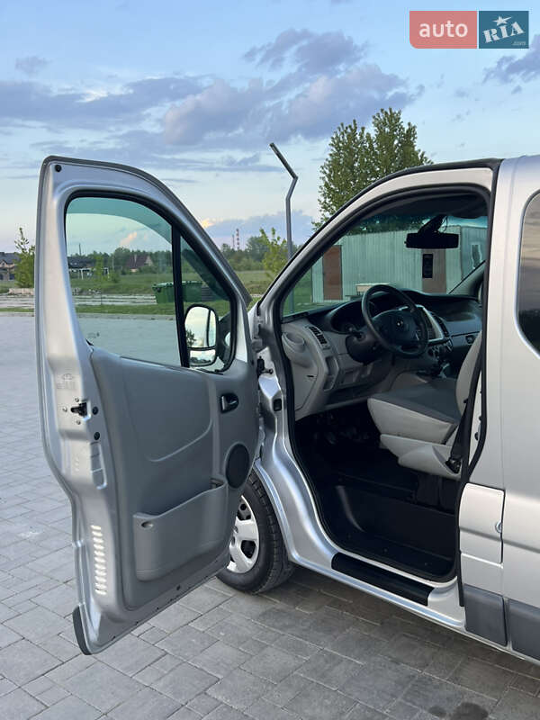Минивэн Opel Vivaro 2012 в Здолбунове