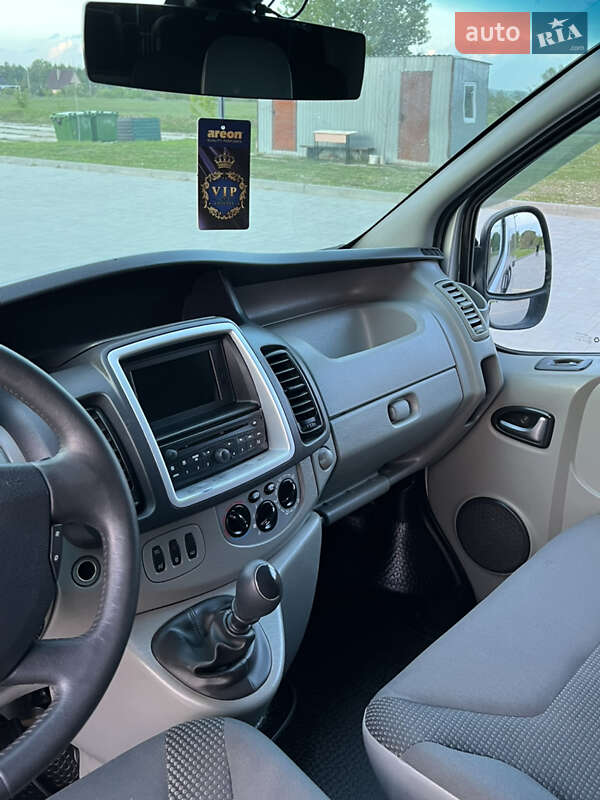 Минивэн Opel Vivaro 2012 в Здолбунове