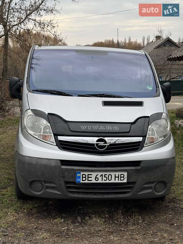 Минивэн Opel Vivaro 2006 в Смолином