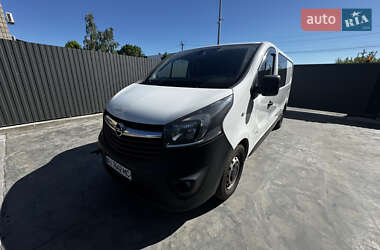 Грузопассажирский фургон Opel Vivaro 2017 в Броварах
