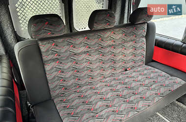 Минивэн Opel Vivaro 2005 в 