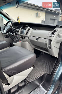 Минивэн Opel Vivaro 2005 в 