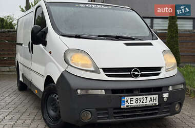 Грузовой фургон Opel Vivaro 2004 в 