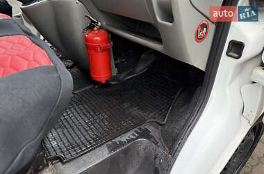 Грузовой фургон Opel Vivaro 2004 в 