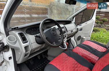 Грузовой фургон Opel Vivaro 2004 в 